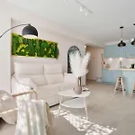 Old Town Gem With Terrace By Costarentals Apartmán *