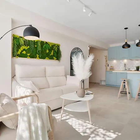 Old Town Gem With Terrace By Costarentals Apartament *