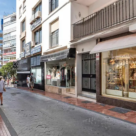 Apartament Old Town Gem With Terrace By Costarentals *